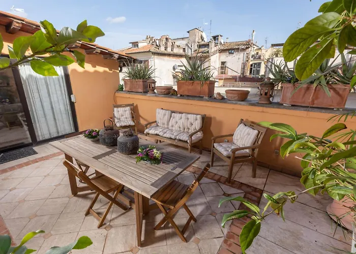 Апартаменты Pantheon Rondanini Luxury Penthouse *